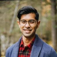 Lloyd Linton's Instagram, Twitter & Facebook