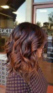 Balayage Caramel Tendance Couleur Cheveux Hiver 2020 Cheveux Chatains Couleur Cheveux Chocolat Cheveux Mi Long