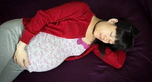 Bila ibu dah sedia untuk nak bersalin, kontraksi akan datang makin lama dan makin kerap. 10 Tanda Ibu Akan Melahirkan Salah Satunya Sulit Tidur