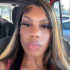 Tonya Odell's Instagram, Twitter & Facebook