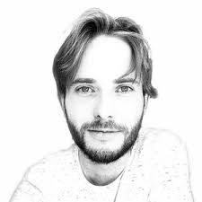 Blake Kelly's Instagram, Twitter & Facebook