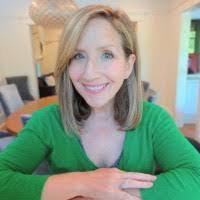 Laura Dulski's Instagram, Twitter & Facebook