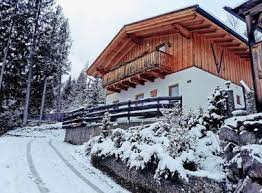 Hutten Und Chalets In Osterreich Mondial Reisen Chalet In Osterreich Hutte Osterreich Kaprun