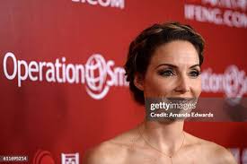 681 Amanda Whitney Stock Photos, High-Res Pictures, and Images