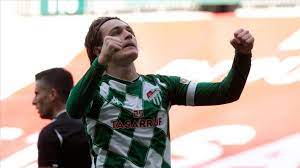 Maybe you would like to learn more about one of these? Eintracht Frankfurt Neuzugang Ali Akman Lost Vertrag Bei Bursaspor Auf Goal Com