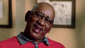 Basketball: A Love Story: MacMullan, Jackie, Bartholomew, Rafe, Klores,  Dan: 9781524761783: Amazon.com: Books