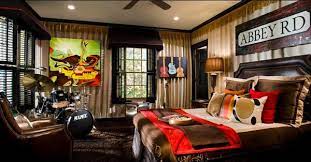 15 Interesting Music Themed Bedrooms Home Design Lover Music Bedroom Music Themed Bedroom Beatles Room
