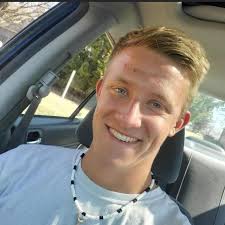 Julianne Benjamin and Alexander Huckstead's Wedding Website