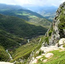 Quobustan landschaft aserbaidschan finding hummingbirds. Bergkarabach Reise In Ein Land Das Es Offiziell Gar Nicht Gibt Welt