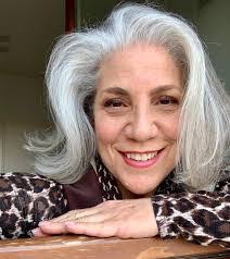 Linda Mowrer's Instagram, Twitter & Facebook