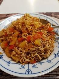 Asiatisch Gebratene Nudeln Suss Scharf Vegetarisch Mit Bildern Gebratene Nudeln Rezepte Vegetarisch