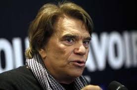 Bernard tapie was born on january 26, 1943 in paris 2001 who is bernard tapie? Bernard Tapie Temoigne Il Est Traite Pour Un Cancer De L Estomac Et Se Bat