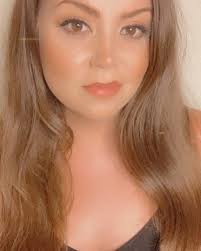 GALERIE: Žena na TikToku zveřejňuje děsivé detaily z dětství: Věří, že otec  zavraždil její sestru