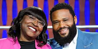 Anthony Anderson Takes Europe With His Mom
