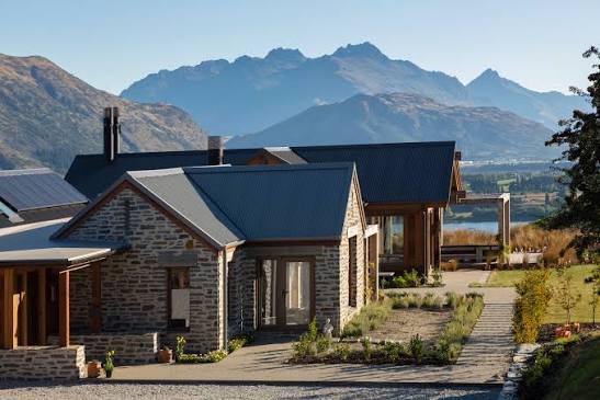 Arrowtown: New Zealand's Premier Luxury Suburb — image 4
