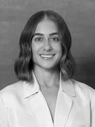 Clara Lay's Instagram, Twitter & Facebook