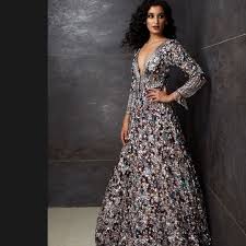 Today this blog on indian wedding dresses for men is being shared to break all the misconceptions that people have regarding the male wedding fashion. Designer Gowns For Indian Wedding Reception And Cocktail Parties