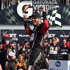 This historic race track in new york state first hosted nascar's top racing series in 1957 when buck baker took the checkered flag on the winding, hilly road course. Nascar Watkins Glen 2017 Results Martin Truex Jr Wins I Love New York 355 At The Glen Sbnation Com