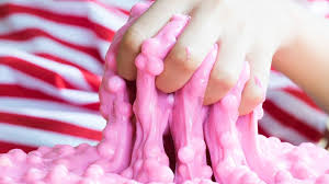 La texture ressemble de façon très proche au slime « classique« , sauf qu'il est fait uniquement à base d'eau et de fécule de maïs (type. Borax Borate De Soude Ou De Sodium Acide Borique Qu Est Ce Que C Est Femme Actuelle Le Mag