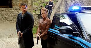 Matteo merkt, dass er zwischen die fronten eines. Drehstart Fur Neue Folgen Der Bozen Krimi Ard Das Erste