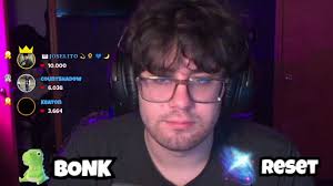 Eli Arias (@eliarias1) emitira UŽIVO