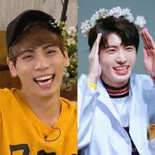 Does TXT's lightstick look too much like SHINee's?