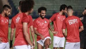 موعد مباراة مصر والكاميرون اليوم، يأتي موعد مباراة نهائى كأس الأمم الأفريقية بين مصر والكاميرون هام بشكل كبير وسط توقعات بالدفع بعمرو وردة فى هجوم منتخب مصر اليوم أمام الكاميرون، كانت طائرتين قد أقلعتا من مطار القاهرة الدولي متوجهة للجابون على أن تصل فى. Ø¨Ø¹Ø¯ ØªØ£Ù‡Ù„ Ø§Ù„Ù…Ù†ØªØ®Ø¨ Ø§Ù„Ù…ØµØ±ÙŠ Ù„Ø¯ÙˆØ± Ø§Ù„16 ØªØ¹Ø±Ù Ø¹Ù„Ù‰ Ù…ÙˆØ¹Ø¯ Ù…Ø¨Ø§Ø±Ø§Ø© Ù…ØµØ± Ø§Ù„Ù‚Ø§Ø¯Ù…Ø© Ø¶Ø¯ Ø¬Ù†ÙˆØ¨ Ø§ÙØ±ÙŠÙ‚ÙŠØ§ ÙƒÙ„Ù…Ø© Ø¯ÙˆØª Ø£ÙˆØ±Ø¬