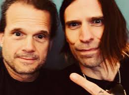 Yo IG , I love you guys so much 🖤 I have been eating cookies the last few  days and letting my hair down a little! I didn't realize how anxious I