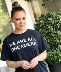 Tweets Con Contenido Multimedia De Alyssa Milano Alyssa Milano Twitter Alyssa Milano Alisa Milano Alyssa Milano Charmed