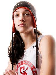 Sara Coon's Instagram, Twitter & Facebook