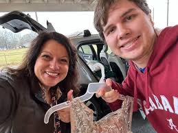 How music drives a greater mission for one Decatur thrift store + how to  help