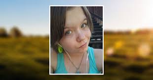 Kendra Horner's Instagram, Twitter & Facebook