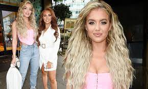 Official account love island 2020 demijones1. Love Island S Molly Smith Amps Up The Glamour In A Corset Crop Top At Beauty Event With Demi Jones Daily Mail Online