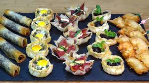 Hemos hecho una selección de aperitivos fáciles para invitados. Receta Riquisimos Canapes Aperitivos O Entrantes Calientes Recetas De Cocina Loli Dominguez Youtube