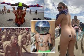 Burning Man Festival Nudes. Naked Girls Burning Man