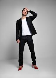 Ervin nagy was born on september 25, 1976 in dunaújváros, hungary. Kulturtitkok Nagy Ervin Marie Claire