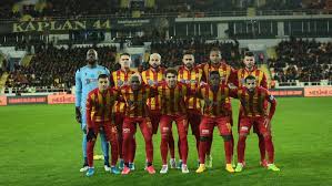 Yeni malatyaspor teknik direktörü hamza hamzaoğlu, ziraat türkiye kupası son 16 turunda galatasaray ile oynanan. Yeni Malatyaspor Ligde Kalmak Icin Ic Sahaya Guveniyor Son Dakika Spor Haberleri