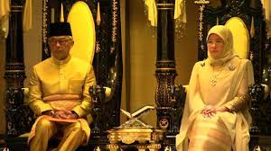 live istiadat pemasyhuran sultan abdullah sultan ahmad shah sebagai sultan pahang keenam. Tengku Abdullah Sultan Pahang Vi Youtube