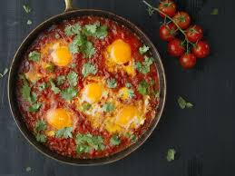 30 Idees De Repas Rapides Pour Ceux Qui Ne Savent Pas Quoi Cuisiner Le Soir Chakchouka Recettes De Cuisine Recette