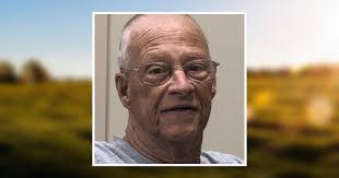 Dean Hindman's Instagram, Twitter & Facebook