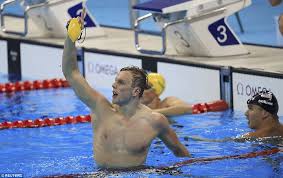 Kyle chalmers winning the men 100 lc metre freestyle during day two of the 2019 australian national swimming championships at the sa aquatic centre. Australian Teenager Kyle Chalmers Wins Gold In The 100m Freestyle At Rio Olympics Daily Mail Online