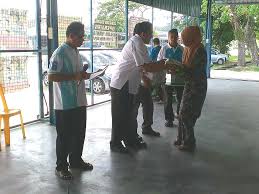 14100 simpang ampat, penang, malaysia. Program Penyerahan Hamper Zakat Di Dewan Jkkk Taman Merak Simpang Ampat Facebook