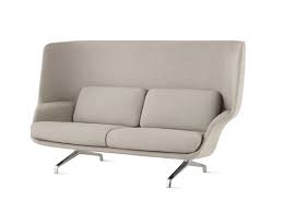 Bei sehr vielen dieser modelle lässt sich die rückenlehne mit wenigen handgriffen einfach verstellen, sodass entweder eine gerade sitzposition oder eine liegeposition gewählt werden kann. Striad Sofas Lounge Seating Herman Miller