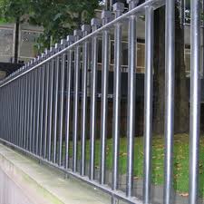 If you follow the proper procedure, you can paint an aluminum handrail. What Spraypaint To Use For Aluminum Handrail How Long Does Spray Paint Take To Dry On Metal Plastic And What Spraypaint To Use For Aluminum Handrail Japanesetoptatto