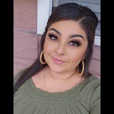 Veronica Gold's Instagram, Twitter & Facebook