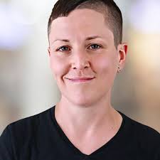 Welcome to our open contact improv class. Technically and didactically  well-founded lessons with warmth for all levels of experience🙂