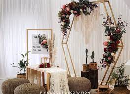 We did not find results for: 10 Ide Dekorasi Meja Akad Dalam Ruangan Bertema Rustic Bikin Momen Sakral Jadi Ekstra Artistik