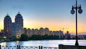 На оболони местные жители готовятся к отражению наступления российских войск на киев. Taksi Obolon 239 15 15 Ekspress Taksi