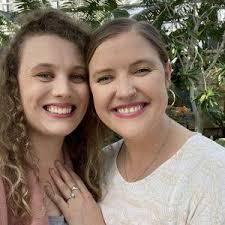 Sally Jacobsen and Molly Rezich's Wedding Registry