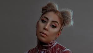 Metaphors And Giant Cats: The Kite String Tangle Interview